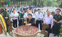 Phó Chủ tịch thường trực Quốc hội Tòng Thị Phóng làm việc với tỉnh Quảng Trị