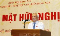 Phó Chủ tịch Quốc hội Uông Chu Lưu dự buổi gặp mặt Nhóm Nghị sĩ hữu nghị Việt Nam – Liên bang Nga