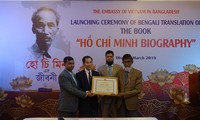 Ra mắt cuốn sách “Tiểu sử Hồ Chí Minh” bằng tiếng Bengali