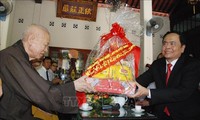 Chủ tịch Ủy ban Trung ương Mặt trận Tổ quốc Việt Nam chúc mừng lễ Phật đản tại tỉnh Quảng Trị