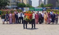 Doanh nhân, trí thức kiều bào thành phố Hồ Chí Minh tưởng nhớ Hồ Chủ tịch