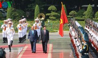 Thủ tướng Cộng hòa Dân chủ Nhân dân Lào thăm chính thức Việt Nam