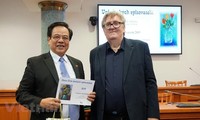 Bộ Đại từ điển Việt- Cộng hòa Czech nhận Giải thưởng Văn học Czech 2019