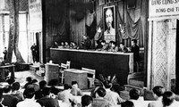Phim tài liệu “Việt Nam thời đại Hồ Chí Minh - Biên niên sử truyền hình” phản ánh sự phát triển trường tồn của dân tộc