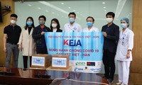 VKEIA tặng sản phẩm hỗ trợ y tế cho Bệnh viện Nội tiết Trung ương và Trung tâm Điều dưỡng thương binh Thuận Thành