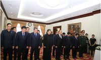 Lễ viếng nguyên Thủ tướng Lào Sisavath Keobounphanh tại Đại Sứ Quán Lào tại Việt Nam
