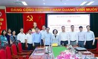 Tăng cường công tác dân vận với cộng đồng người Việt Nam ở nước ngoài