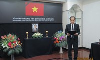 Đại sứ quán Việt Nam tại Brunei tổ chức lễ viếng và mở sổ tang nguyên Tổng Bí thư Lê Khả Phiêu