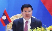 Điện thăm hỏi của Thủ tướng Lào Thongloun Sisoulith