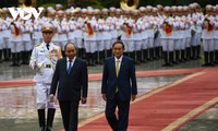 Lễ đón Thủ tướng Nhật Bản thăm chính thức Việt Nam