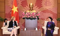 Chủ tịch Quốc hội Nguyễn Thị Kim Ngân tiếp các Đại sứ đến chào kết thúc nhiệm kỳ công tác