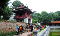 Lượng khách du lịch đến Hà Nội tăng