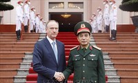 Tổng Tham mưu trưởng Quân đội nhân dân Việt Nam tiếp Thư ký Hội đồng An ninh Quốc gia Liên bang Nga