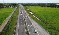 Phấn đấu đến năm 2025 sẽ có 3 nghìn km đường bộ cao tốc