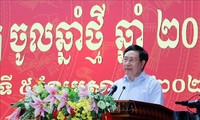Phó Thủ tướng Thường trực Phạm Bình Minh dự họp mặt Tết Chôl Chnăm Thmây của đồng bào Khmer