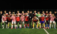 Hơn 1000 cầu thủ và cổ động viên tham dự Giải vô địch bóng đá Việt Nam tại Hàn Quốc lần thứ nhất