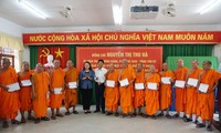 Lãnh đạo Mặt trận Tổ quốc Việt Nam thăm, chúc tết Chol Chnam Thmay đồng bào Khmer tại Sóc Trăng
