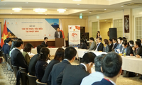 Gặp mặt 100 trí thức Việt Nam tiêu biểu tại Nhật Bản
