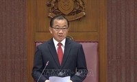 Chủ tịch Quốc hội Vương Đình Huệ chúc mừng tân Chủ tịch Quốc hội Singapore Seah Kian Peng