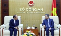 Hàn Quốc hỗ trợ các phương tiện tuần tra cho Bộ Công an Việt Nam