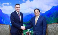 Thủ tướng Phạm Minh Chính tiếp Đại sứ Bulgaria Pavlin Todorov