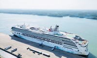 Resorts World One cruise ship brings 1,500 foreign visitors to Nha Trang