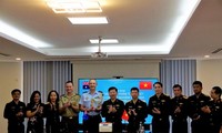 Australia hands over malariamolecular identification equipment to Vietnam
