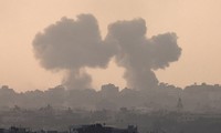  Israel strikes Gaza, Lebanon overnight