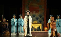 Вьетнамский музыкальный театр "кай-лыонг"