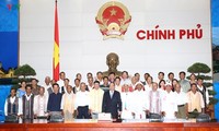 Нгуен Суан Фук принял авторитетных представителей нацменьшинств провинции Биньтхуан