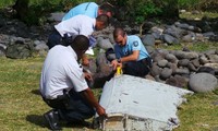 Найденные на Мальдивах предметы не относятся к пропавшему без вести малайзийскому Боингу