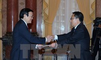 Президент Вьетнама принял иностранных послов, прибывших с верительными грамотами