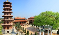 Пагоды в Хюэ и особенности вьетнамской архитектуры