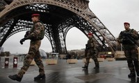 Франция планирует повысить бюджетные расходы на национальную безопасность