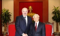 Генсек ЦК КПВ Нгуен Фу Чонг принял президента Беларуси Александра Лукашенко