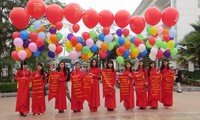В разных провинциях и городах Вьетнама отпразднован День вьетнамской поэзии