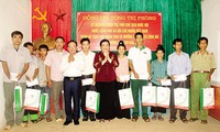 Тонг Тхи Фонг провела рабочую встречу с руководством провинции Шонла