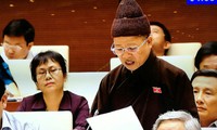 Парламент Вьетнама рассмотрел проект Закона о религиях и вероисповедании