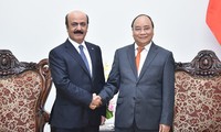 Премьер-министр Нгуен Суан Фук принял посла Катара во Вьетнаме