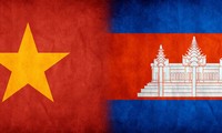 Руководители Камбоджи приняли делегацию ЦК Отечественного фронта Вьетнама