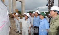 Вице-премьер Выонг Динь Хюэ совершил рабочую поездку в провинцию Куангнинь
