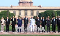 Премьер-министр Нгуен Суан Фук провёл двусторонние встречи в кулуарах саммита АСЕАН-Индия