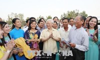 Генсек ЦК КПВ Нгуен Фу Чонг совершил рабочую поездку в провинцию Анзянг