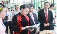 Председатель Нацсобрания СРВ посетила Академию науки и технологий Вьетнама