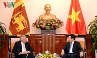 Вице-премьер, глава МИД Вьетнама встретился с прмьер-министром Шри-Ланки