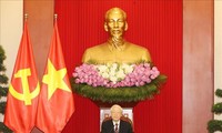 Увеличить объём двустороннего товарооборота между Вьетнамом и Республикой Корея до 100 миллиардов долларов