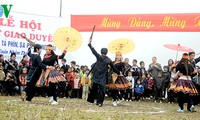 เทศกาลของชนเผ่า Dao แดง ณ เมือง Sapa   จังหวัด Lào Cai