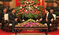 ประธานแห่งรัฐเวียดนามได้ให้การต้อนรับหัวหน้าสถาบันตรวจตราประชาชนสูงสุดลาว