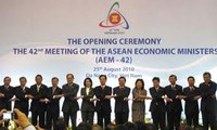 เปิดการประชุมรัฐมนตรีว่าการกระทรวงเศรษฐกิจอาเซียน