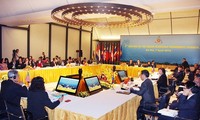 การเปิดการประชุมสภาประชาคมเศรษฐกิจอาเซียนครั้งที่๙